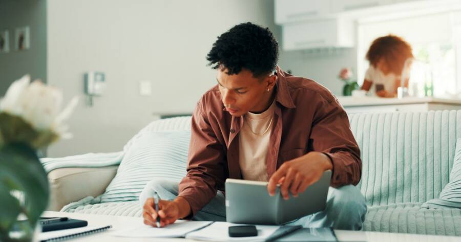 How to Build a Monthly Budget You’ll Actually Stick To